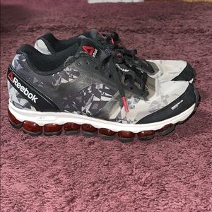 Men’s Tennis shoes